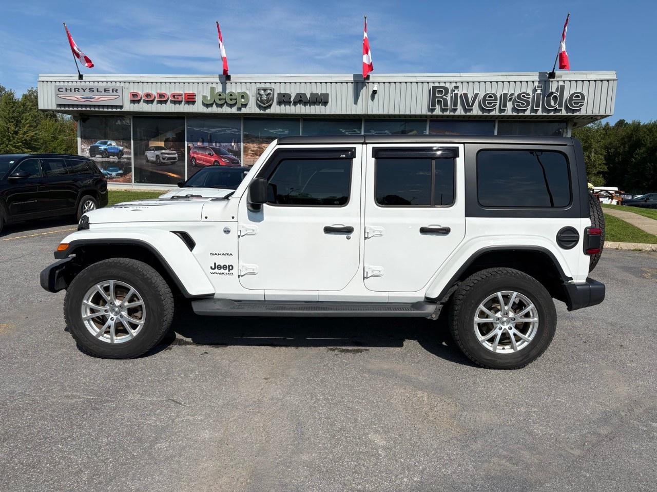 2020 Jeep WRANGLER UNLIMITED Sahara 4x4 Photo