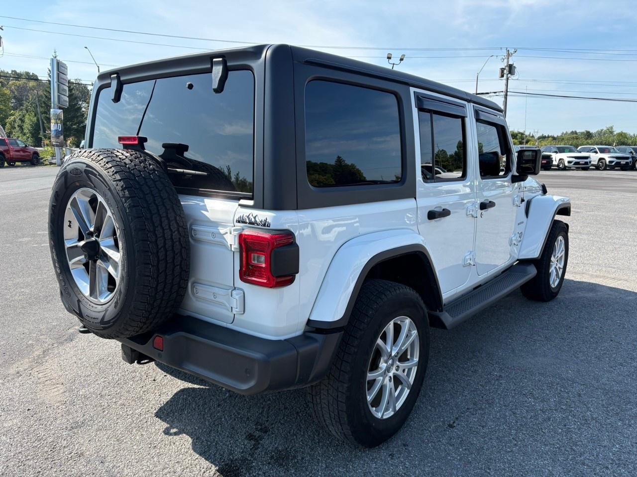 2020 Jeep WRANGLER UNLIMITED Sahara 4x4 Photo