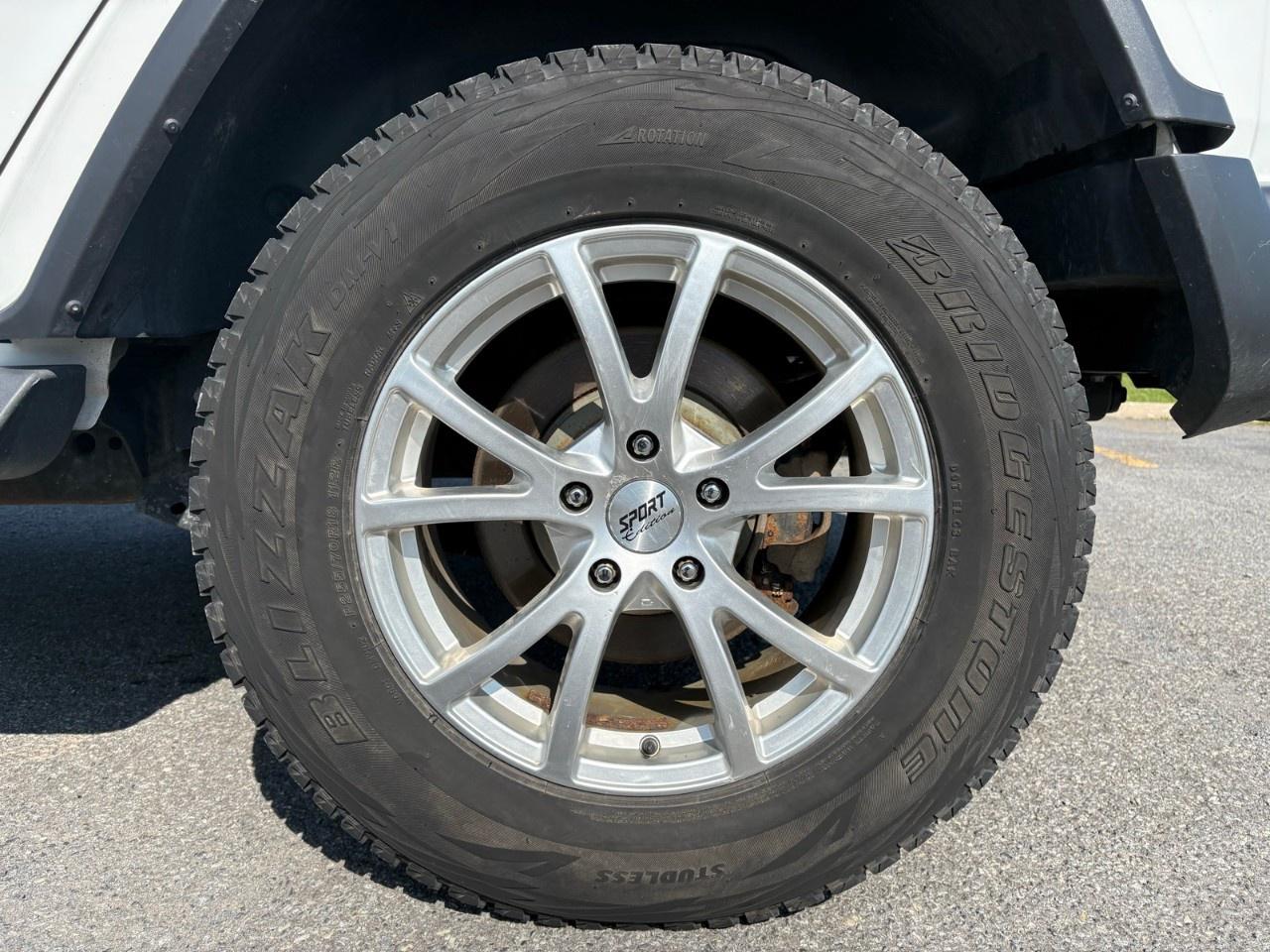 2020 Jeep WRANGLER UNLIMITED Sahara 4x4 Photo