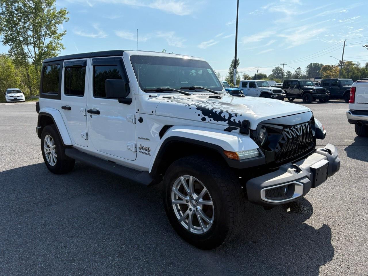 2020 Jeep WRANGLER UNLIMITED Sahara 4x4 Photo