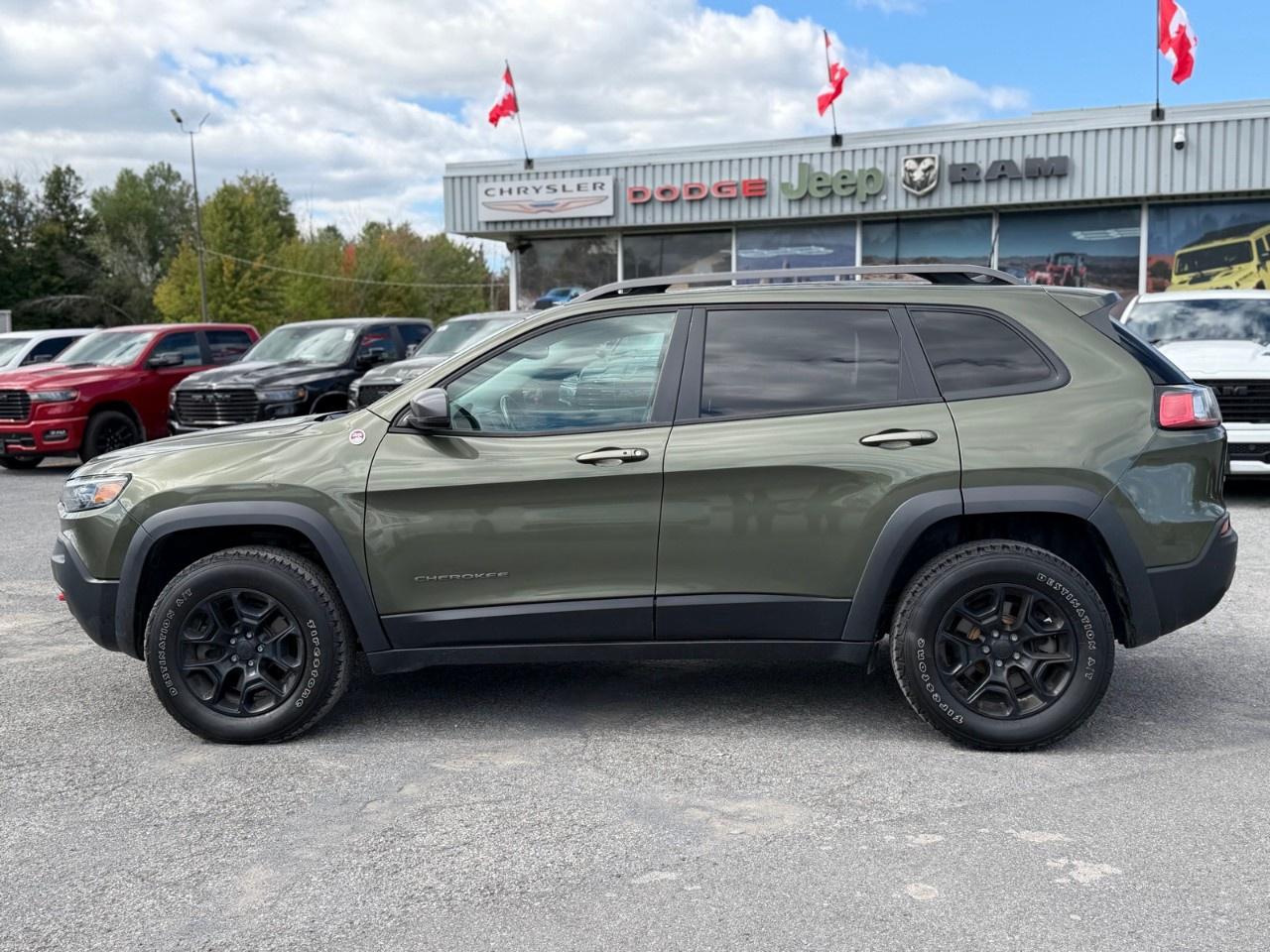 2020 Jeep Cherokee TRAILHAWK ELITE 4X4 Photo1
