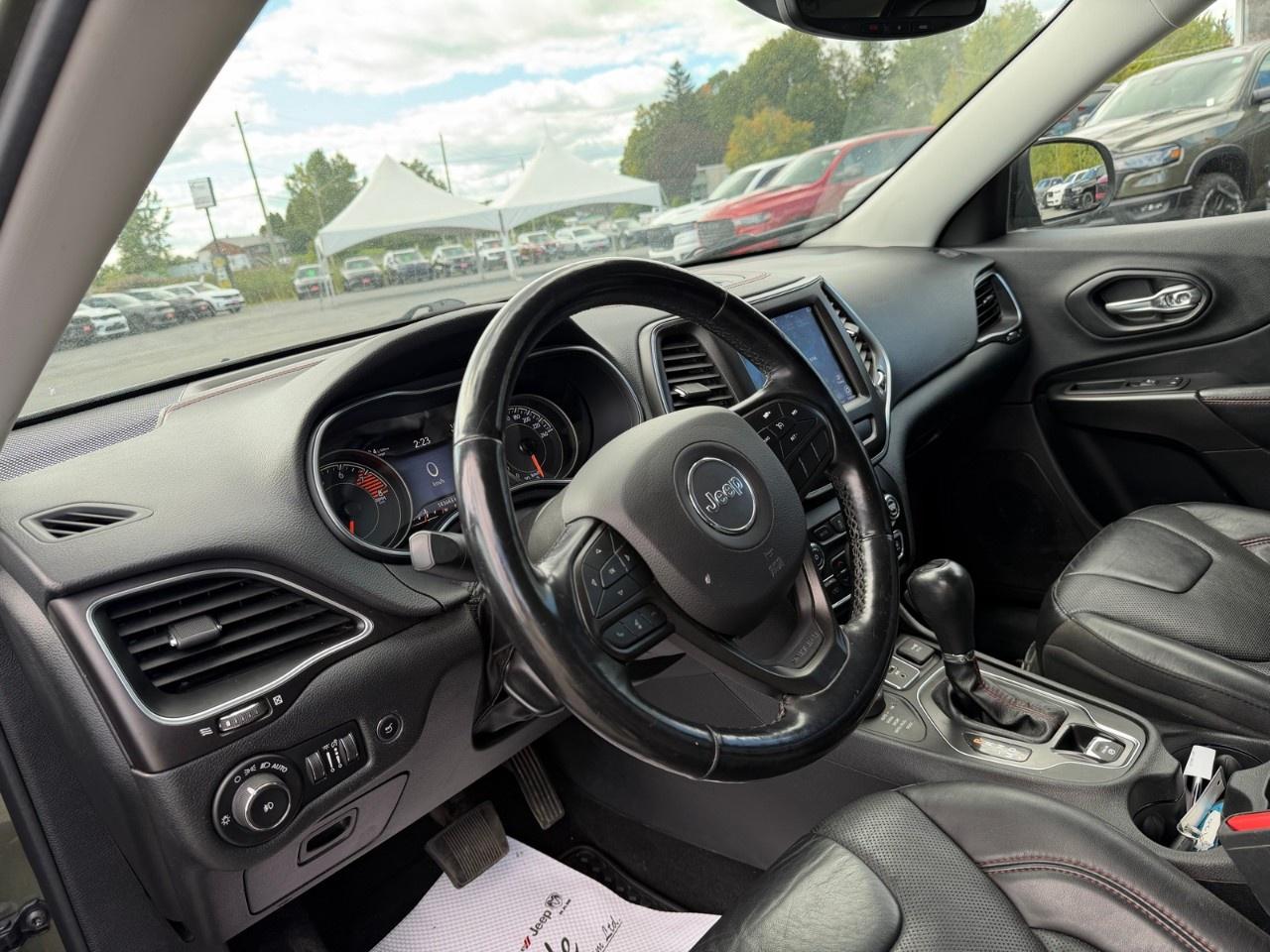 2020 Jeep Cherokee TRAILHAWK ELITE 4X4 Photo