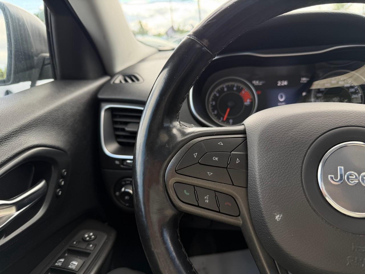 2020 Jeep Cherokee TRAILHAWK ELITE 4X4 Photo