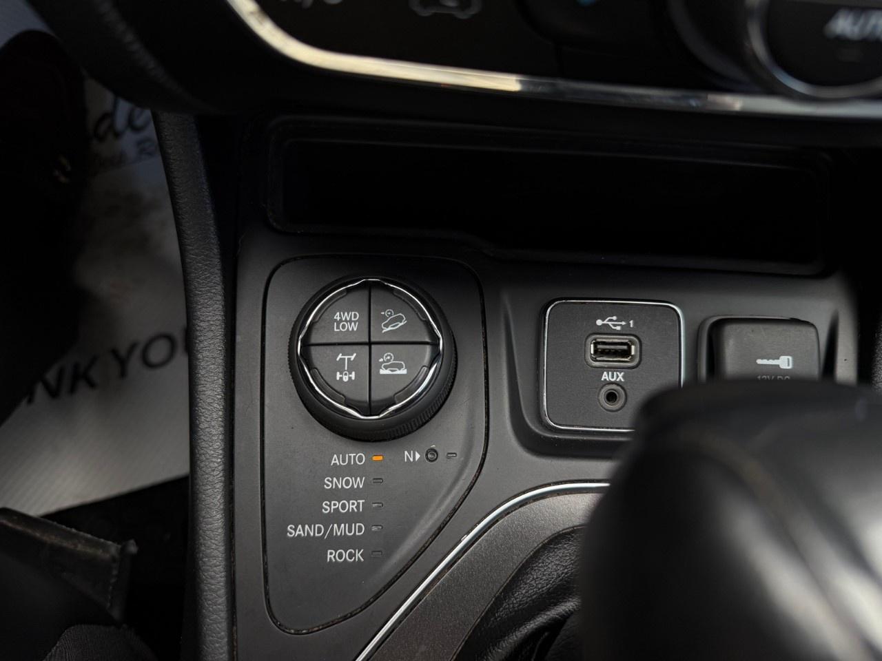 2020 Jeep Cherokee TRAILHAWK ELITE 4X4 Photo