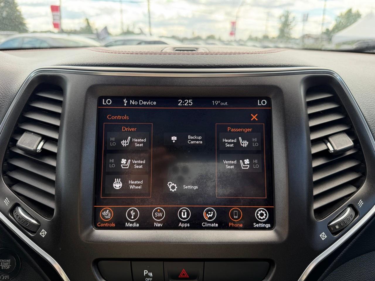 2020 Jeep Cherokee TRAILHAWK ELITE 4X4 Photo