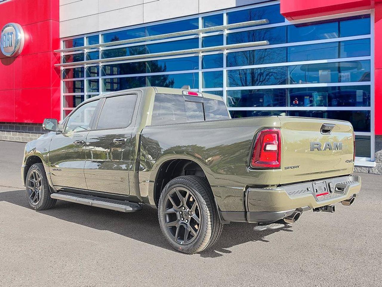 2027 RAM 1500 Sport LEVEL 1|5.7L HEMI| SIDE STEPS|PANO SUNROOF| Photo