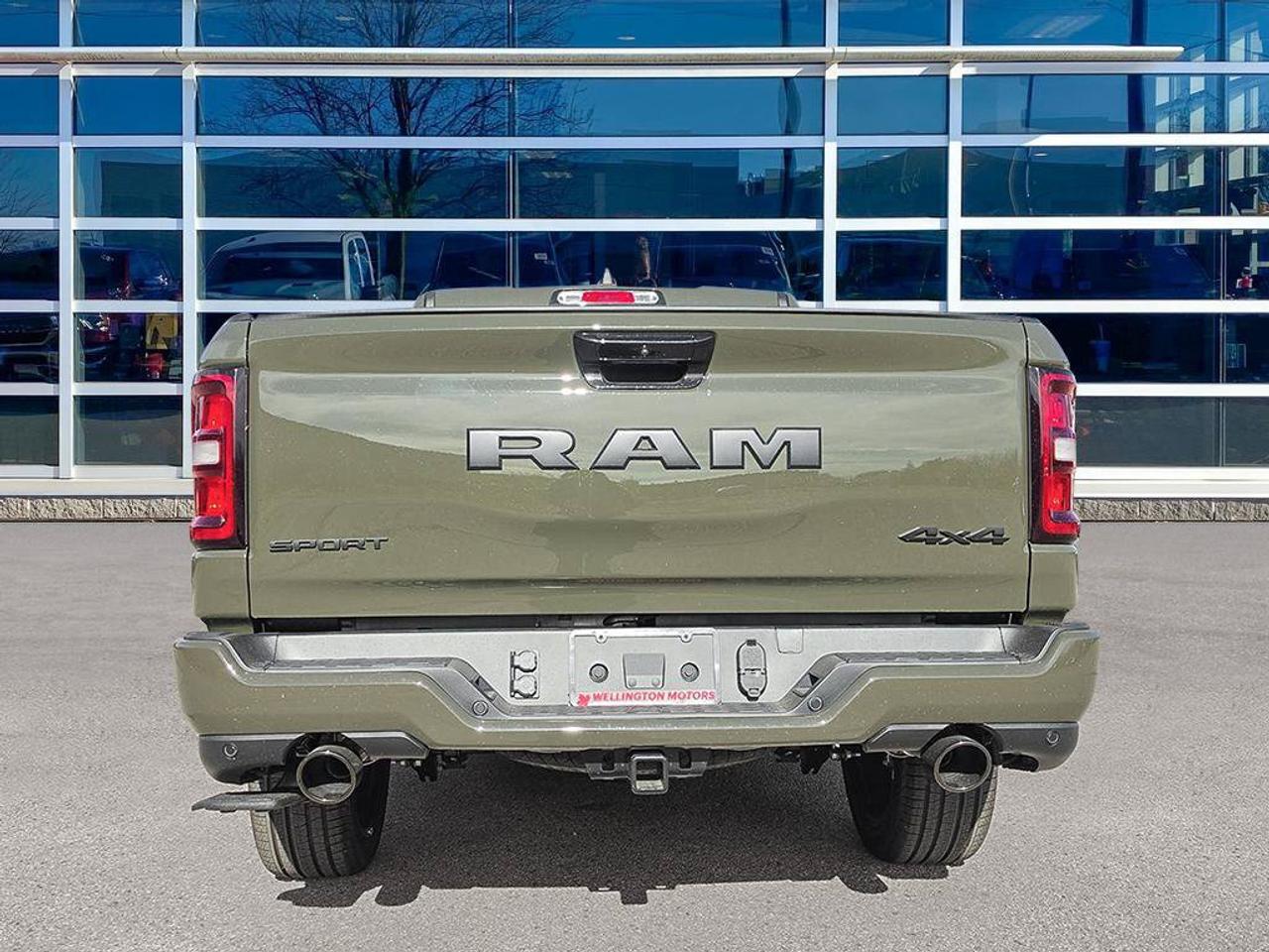 2027 RAM 1500 Sport LEVEL 1|5.7L HEMI| SIDE STEPS|PANO SUNROOF| Photo