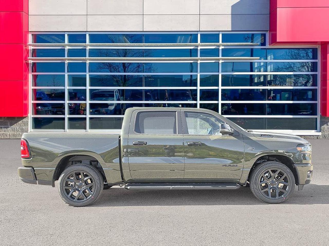 2027 RAM 1500 Sport LEVEL 1|5.7L HEMI| SIDE STEPS|PANO SUNROOF| Photo
