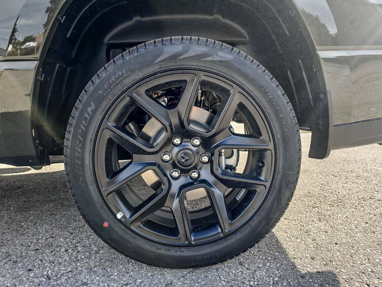 2027 RAM 1500 Sport LEVEL 1|5.7L HEMI| SIDE STEPS|PANO SUNROOF| Photo
