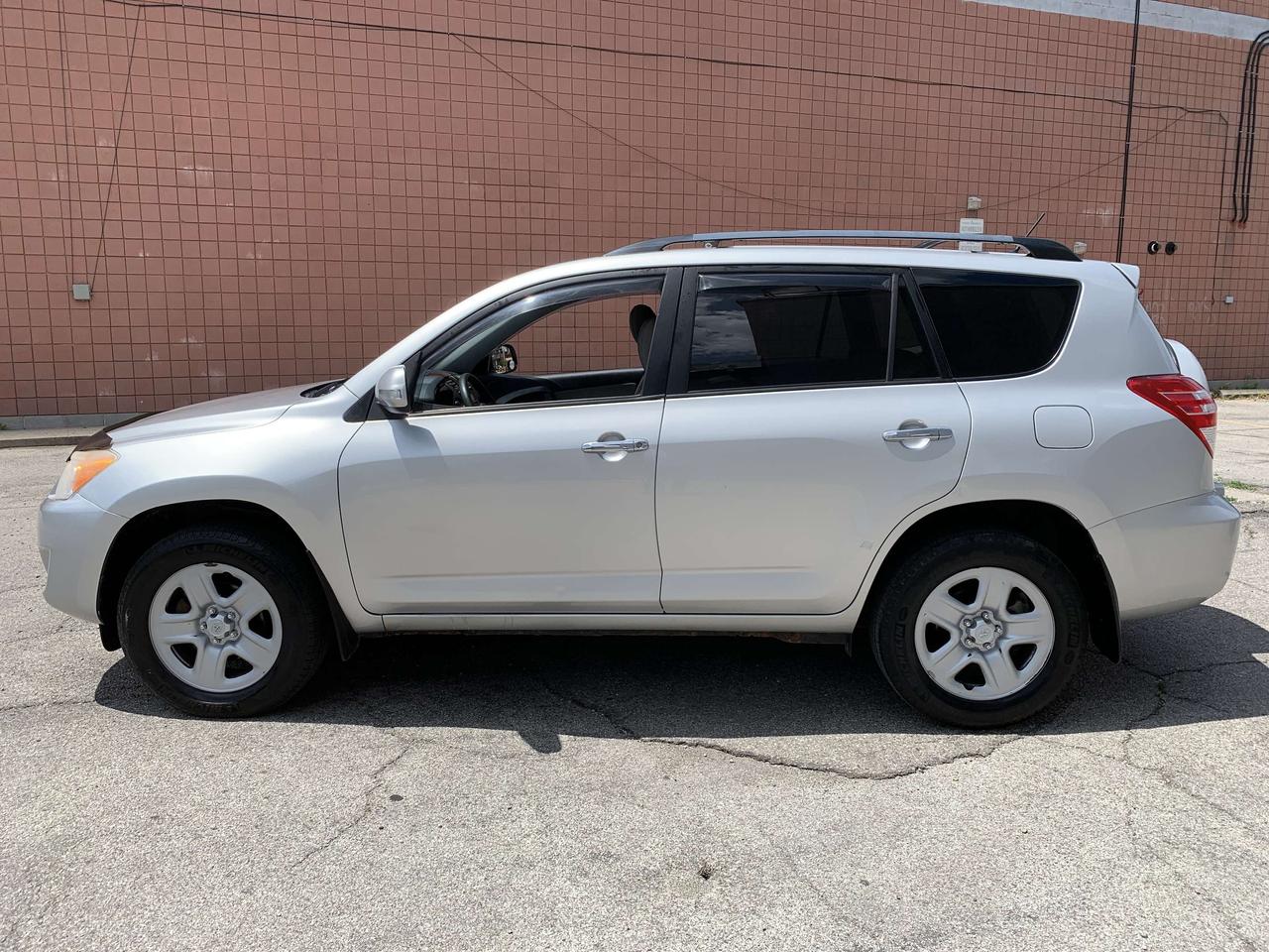 2009 Toyota RAV4 !!! SOLD SOLD SOLD ! 139130 KMS !!!! / AUTOMATIC / Photo5