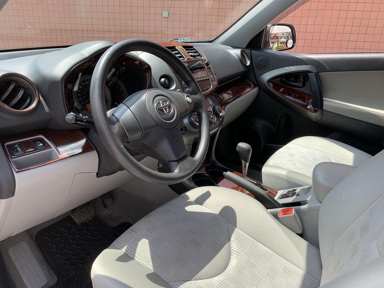 2009 Toyota RAV4 !!! SOLD SOLD SOLD ! 139130 KMS !!!! / AUTOMATIC / Photo