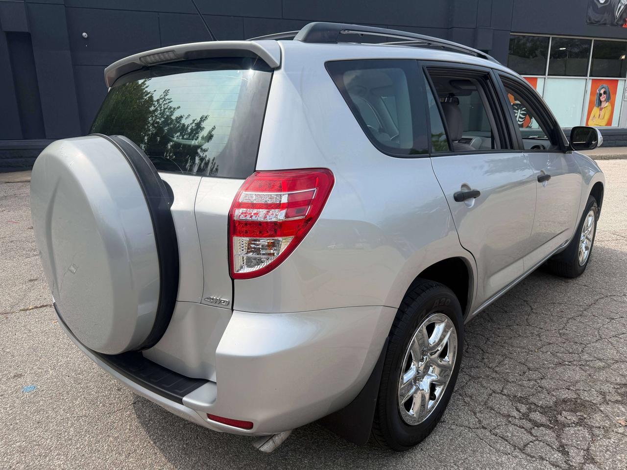 2009 Toyota RAV4 !!!SOLD  !!!! YES ONLY 64366 KMS !!  CAR FAX CLEAN Photo