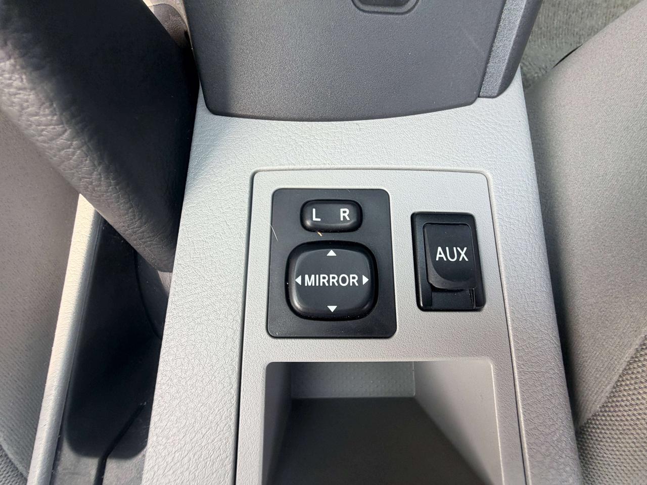 2009 Toyota RAV4 !!!SOLD  !!!! YES ONLY 64366 KMS !!  CAR FAX CLEAN Photo