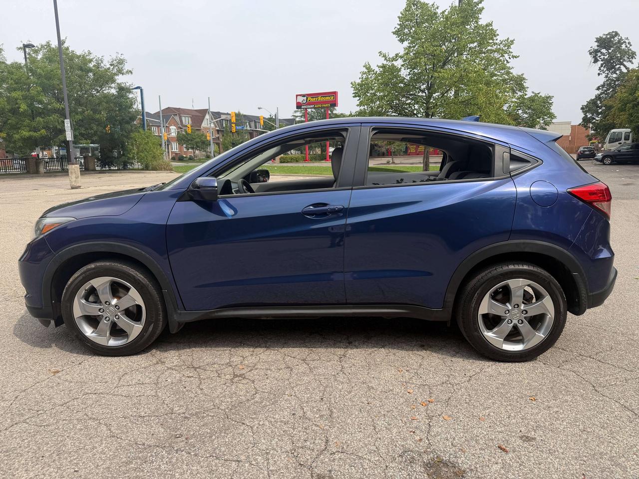2017 Honda HR-V EX !! ONE OWNER !! 91460 KMS !!CAR FAX CLEAN Photo5