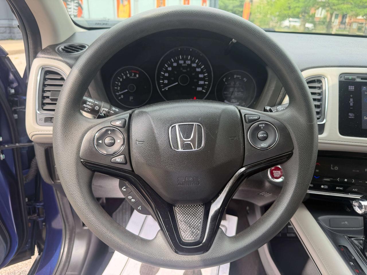 2017 Honda HR-V EX !! ONE OWNER !! 91460 KMS !!CAR FAX CLEAN Photo