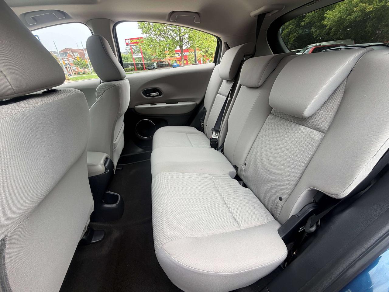 2017 Honda HR-V EX !! ONE OWNER !! 91460 KMS !!CAR FAX CLEAN Photo