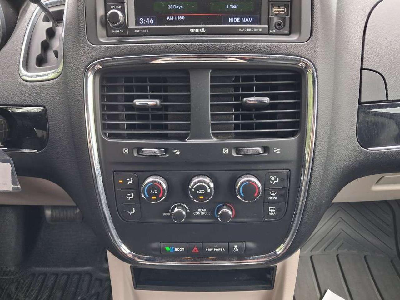 2019 Dodge Grand Caravan SXT Premium Plus 2WD Photo