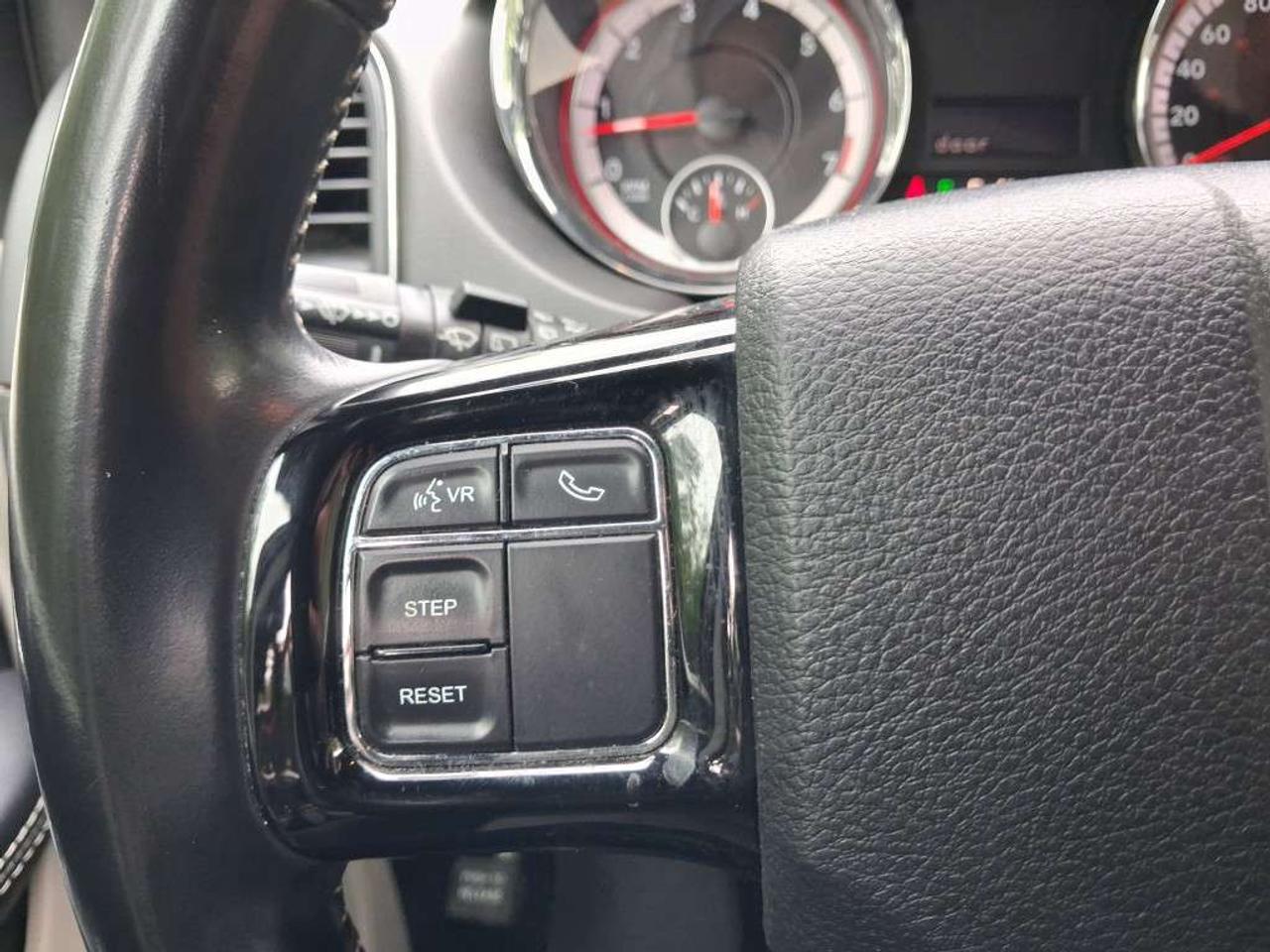 2019 Dodge Grand Caravan SXT Premium Plus 2WD Photo