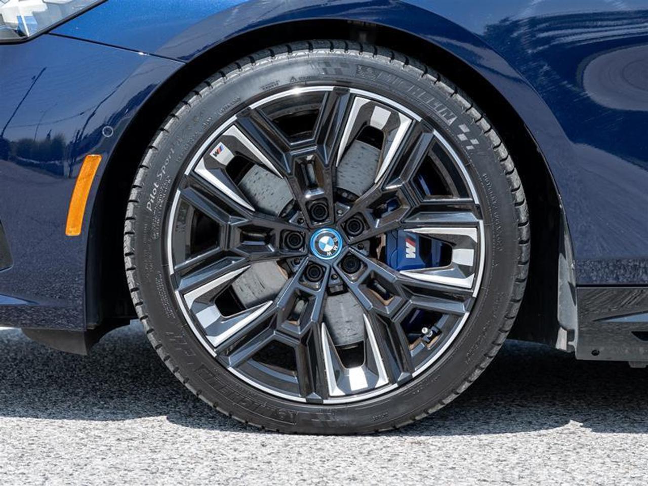 2024 BMW i5 M60 xDrive 4dr All-Wheel Drive Sedan Photo
