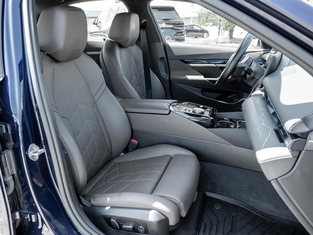 2024 BMW i5 M60 xDrive 4dr All-Wheel Drive Sedan Photo