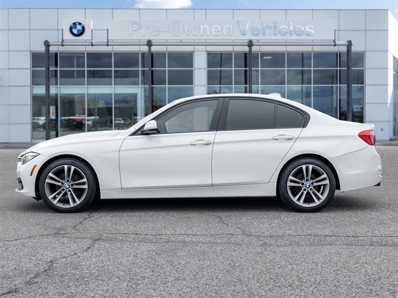 2016 BMW 320 i xDrive 4dr All-wheel Drive Sedan Photo3