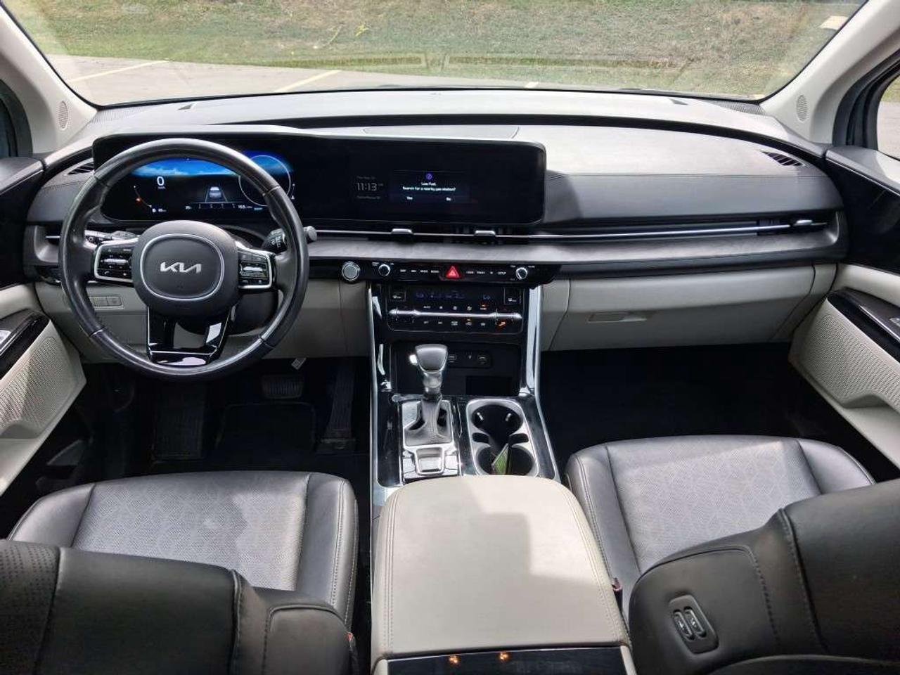 2023 Kia Carnival EX+ FWD Photo