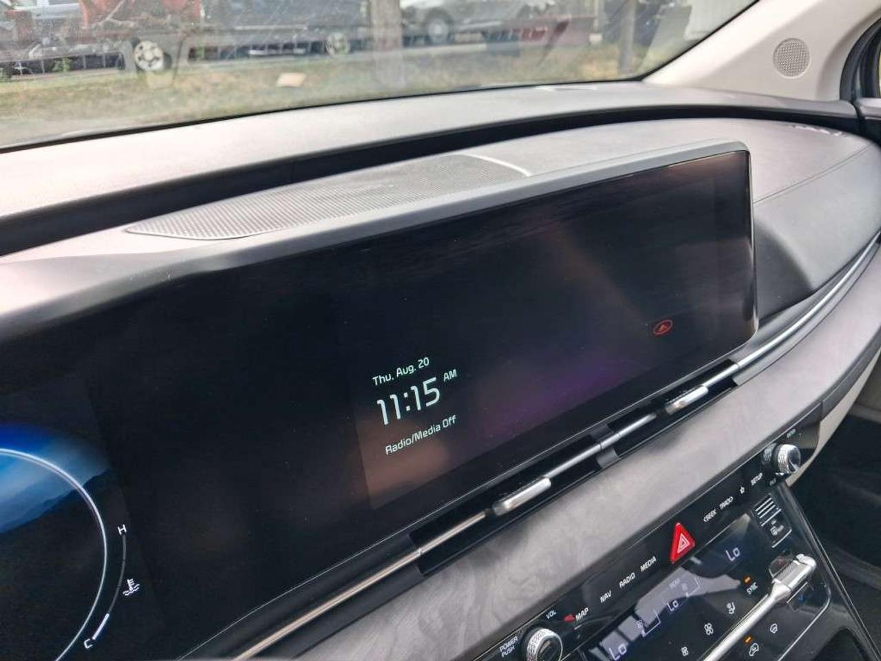 2023 Kia Carnival EX+ FWD Photo