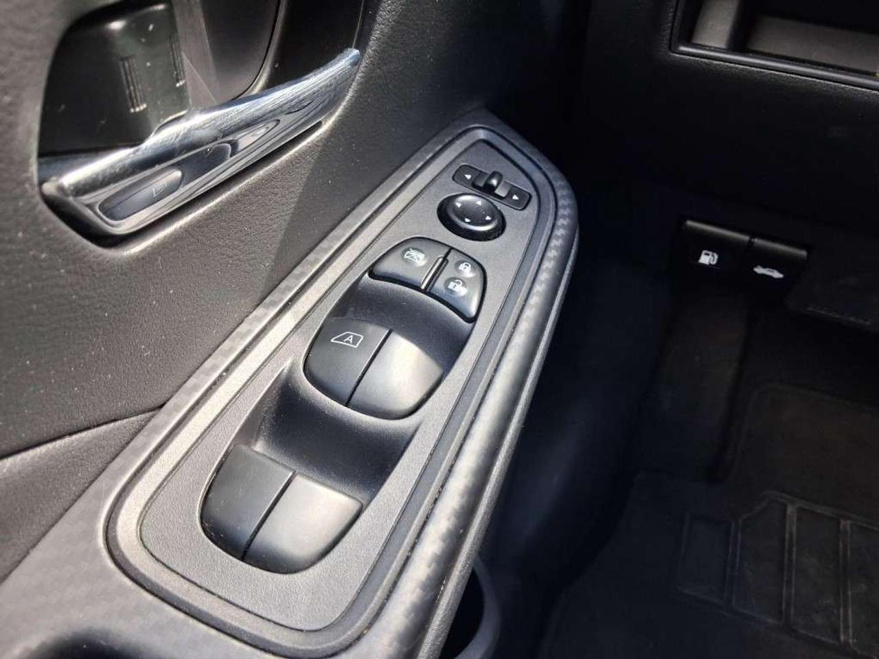 2023 Nissan Versa S CVT Photo