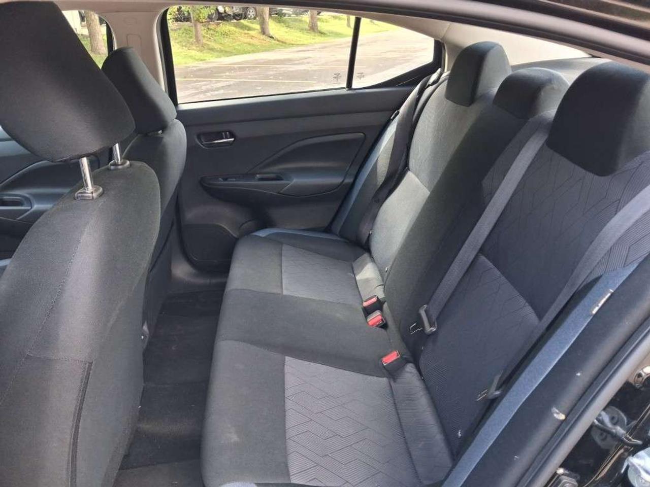 2023 Nissan Versa S CVT Photo