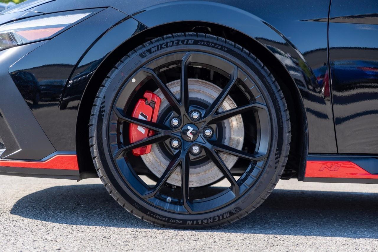 2026 Hyundai Elantra N DCT Photo5