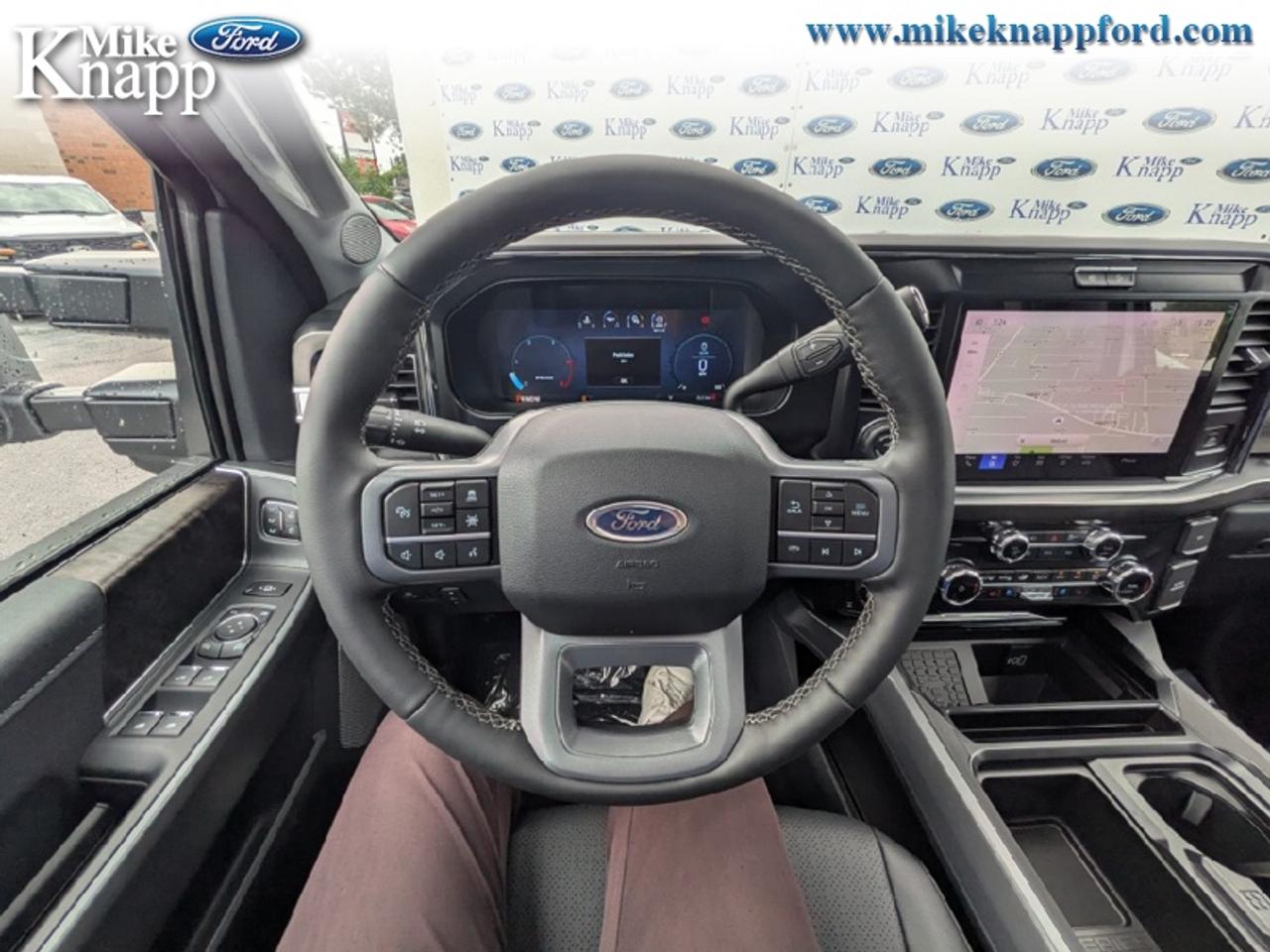 2026 Ford F-350 Super Duty Lariat Photo