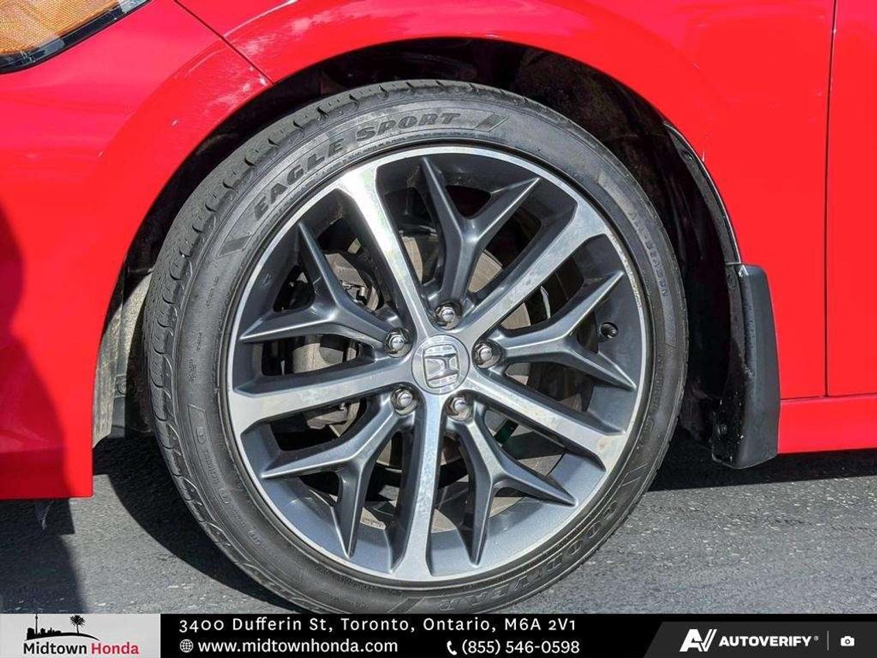 2024 Honda Civic Touring CVT Sedan Photo