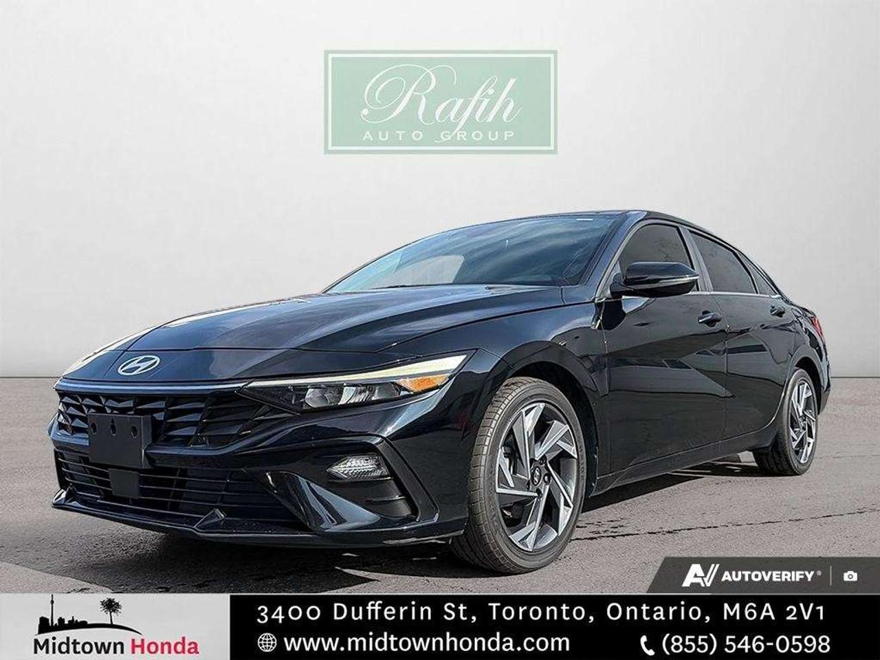 2024 Hyundai Elantra Luxury IVT Photo