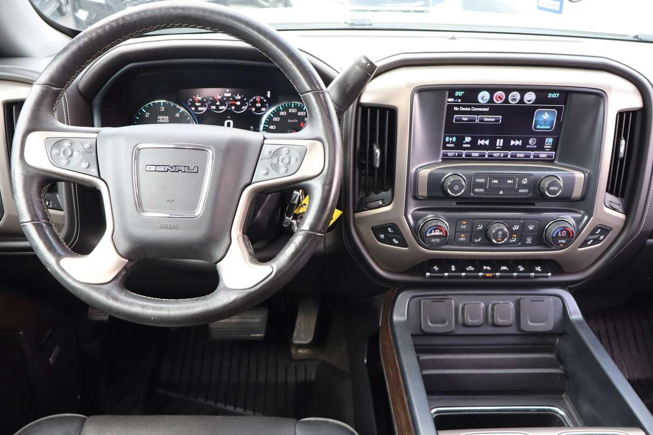 2018 GMC Sierra 1500 Denali Crew Cab 4WD 6.2L No Accident One Owner Long Box Photo