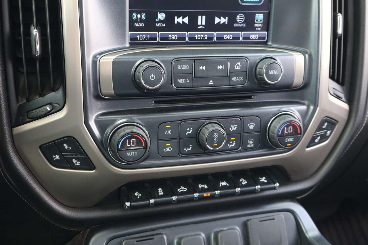 2018 GMC Sierra 1500 Denali Crew Cab 4WD 6.2L No Accident One Owner Long Box Photo