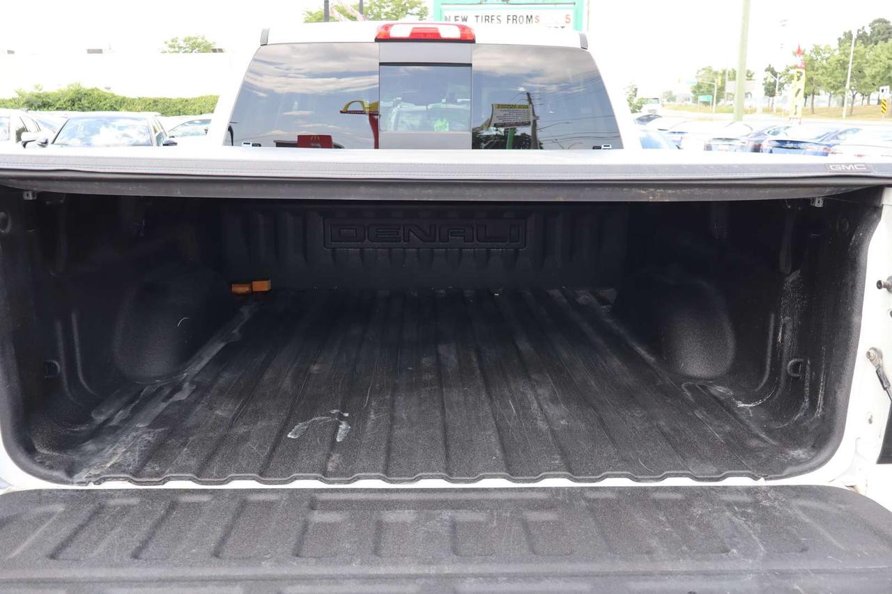 2018 GMC Sierra 1500 Denali Crew Cab 4WD 6.2L No Accident One Owner Long Box Photo