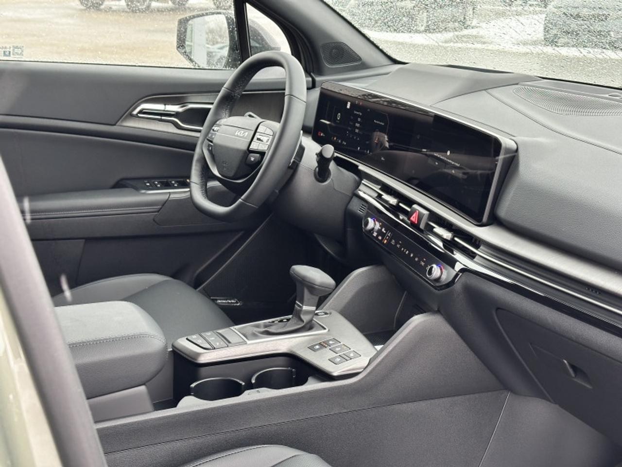 2026 Kia Sportage X-line AWD Photo