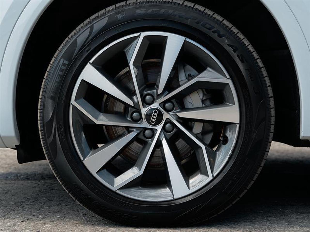 2022 Audi Q5 45 2.0T Progressiv quattro 7sp S Tronic Photo