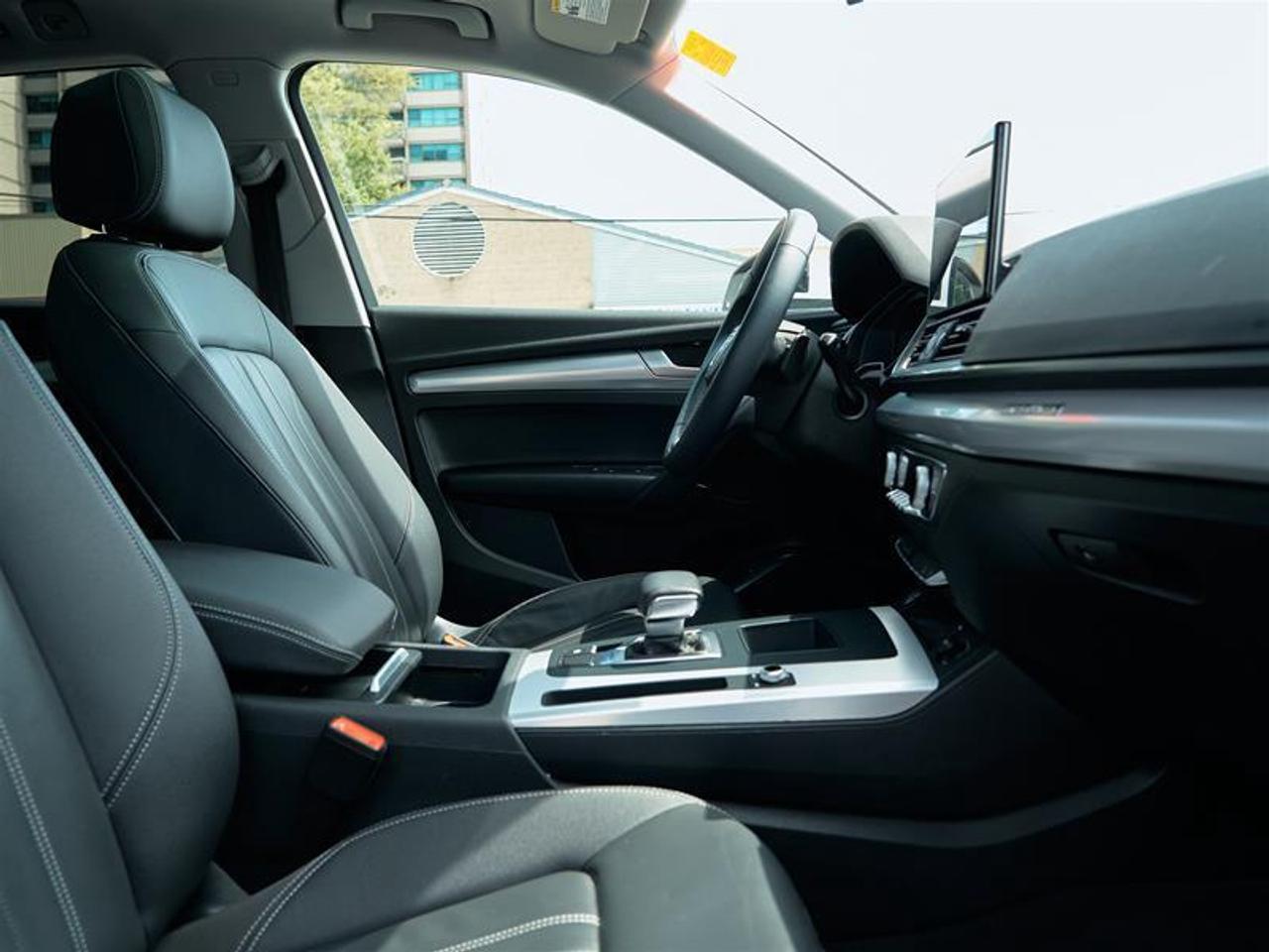 2022 Audi Q5 45 2.0T Progressiv quattro 7sp S Tronic Photo