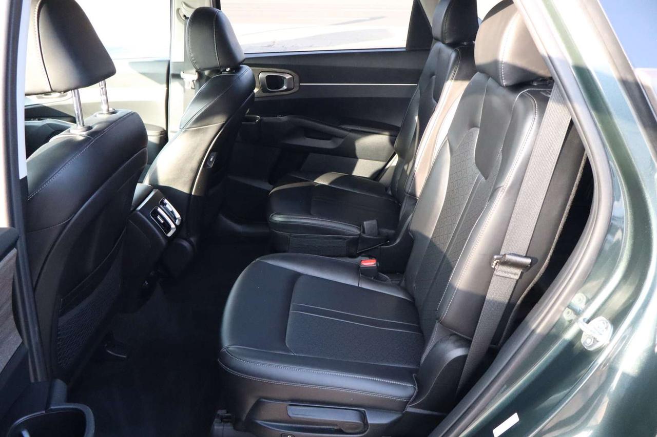 2023 Kia Sorento EX AWD   No Accident   6 Passenger Captain Chairs   Leather   Clean Carfax Photo