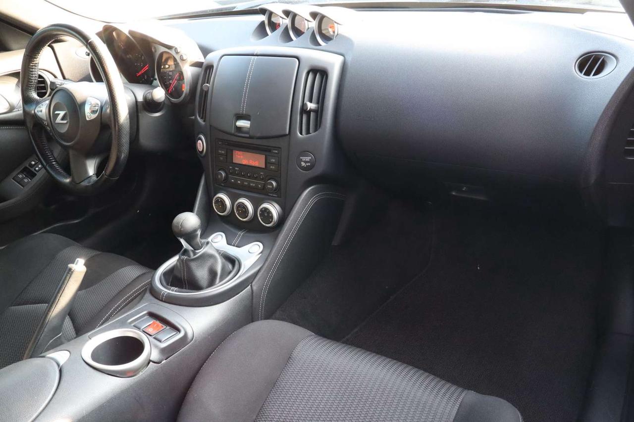 2016 Nissan Z 370Z Coupe Touring Manual 6 Speed No Accident Photo