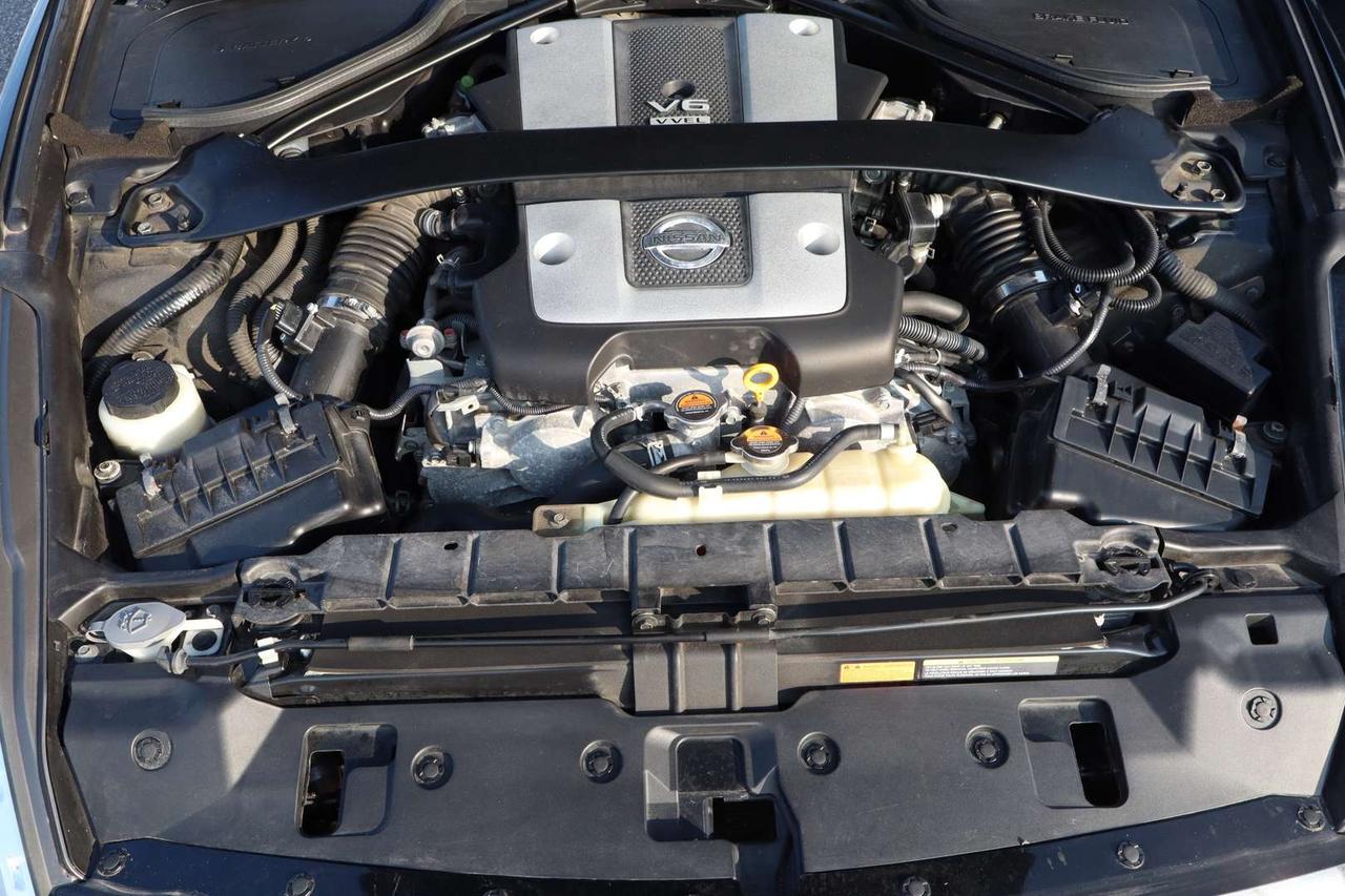 2016 Nissan Z 370Z Coupe Touring Manual 6 Speed No Accident Photo