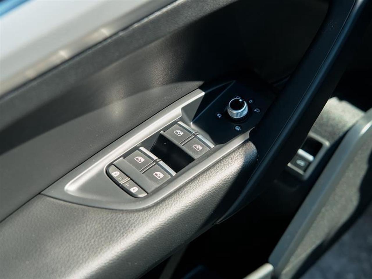 2022 Audi Q5 45 2.0T Progressiv quattro 7sp S Tronic Photo