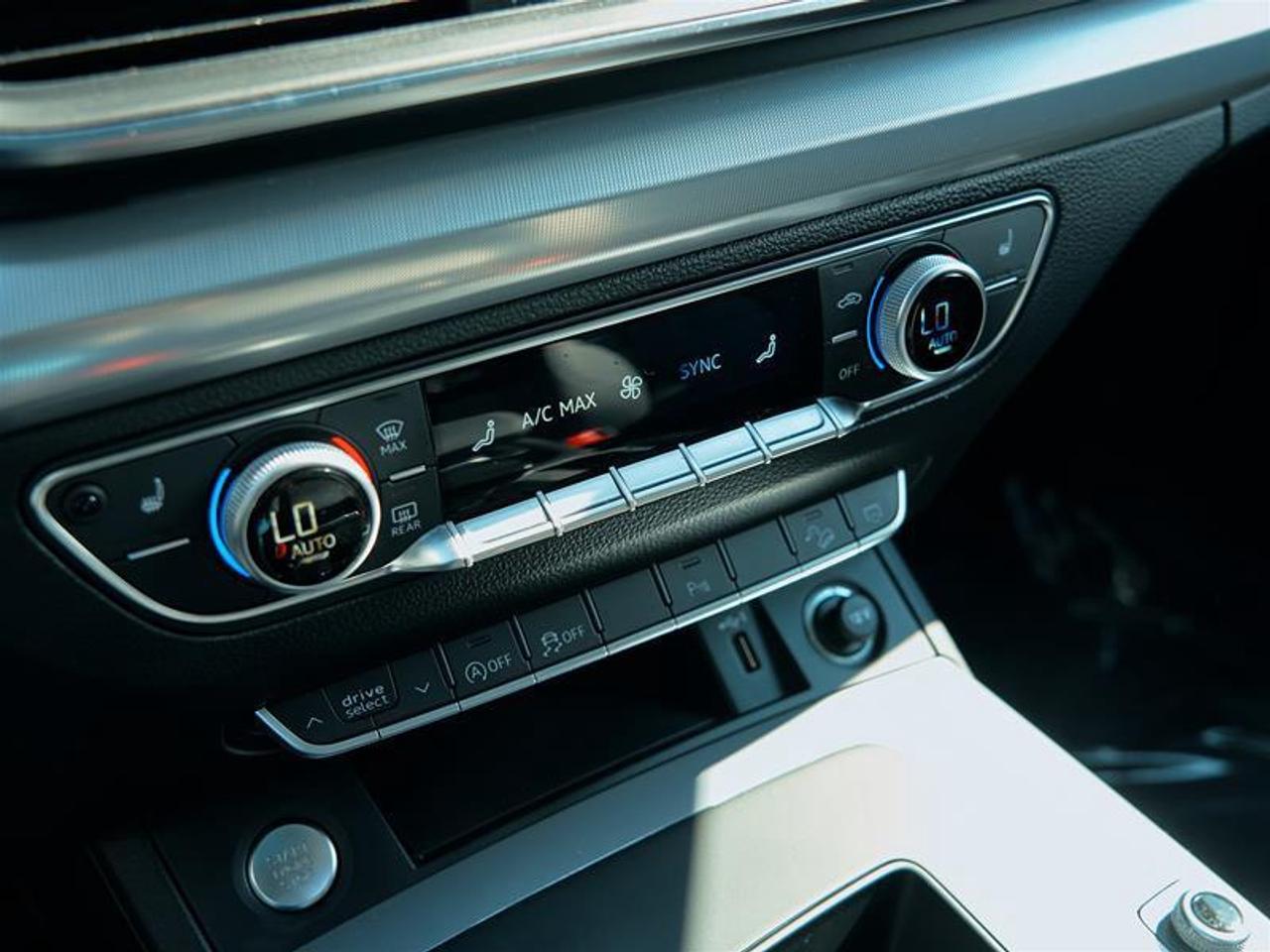 2022 Audi Q5 45 2.0T Progressiv quattro 7sp S Tronic Photo