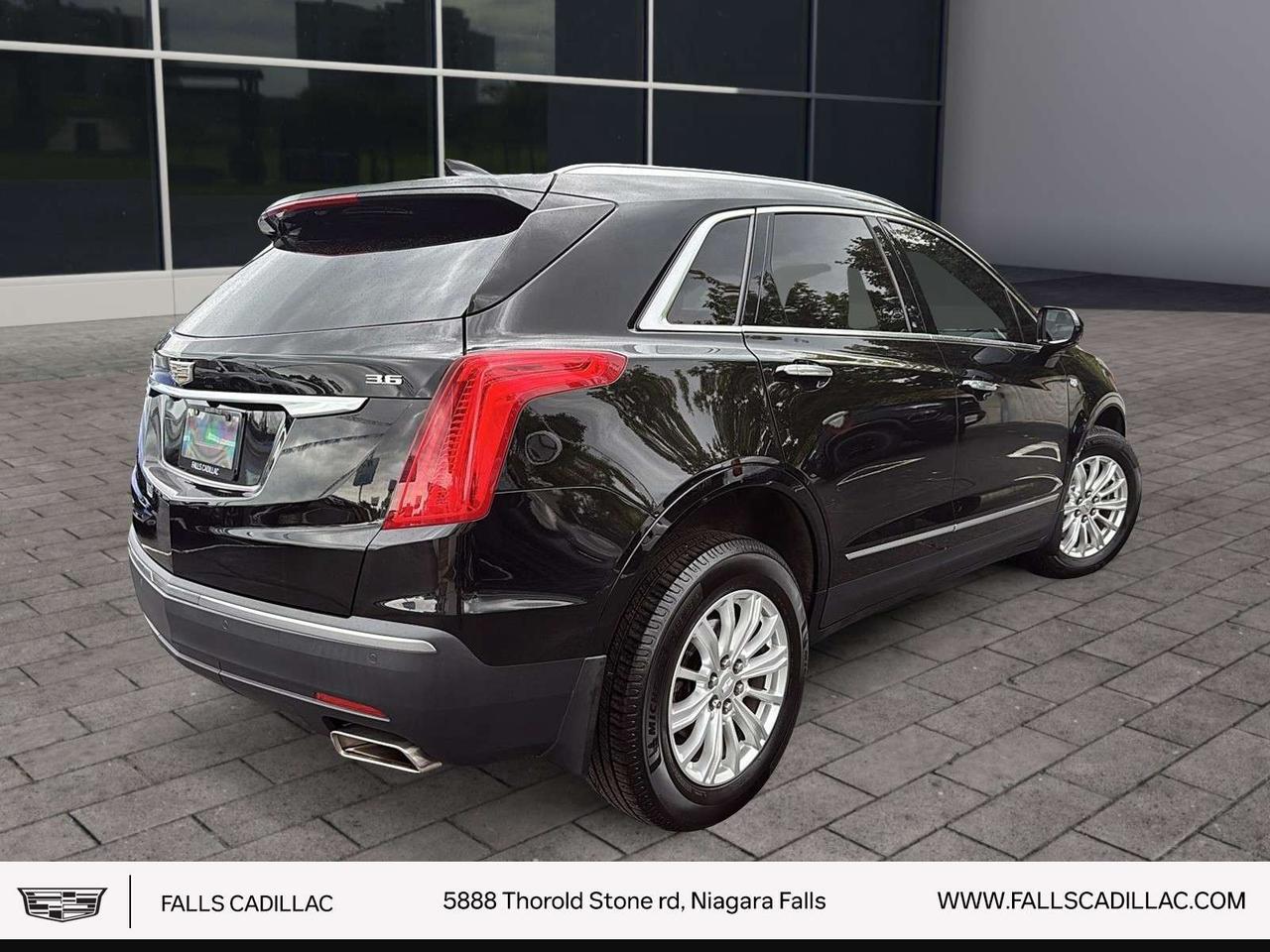 2019 Cadillac XT5 LUXURY,AWD,LEATHER,H.SEATS Photo2