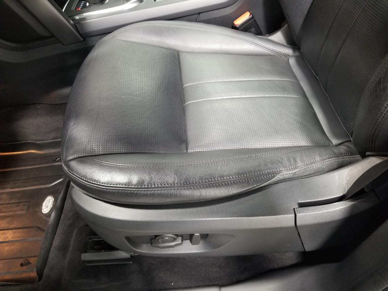 2019 Land Rover Discovery Sport HSE 4dr All-Wheel Drive Photo