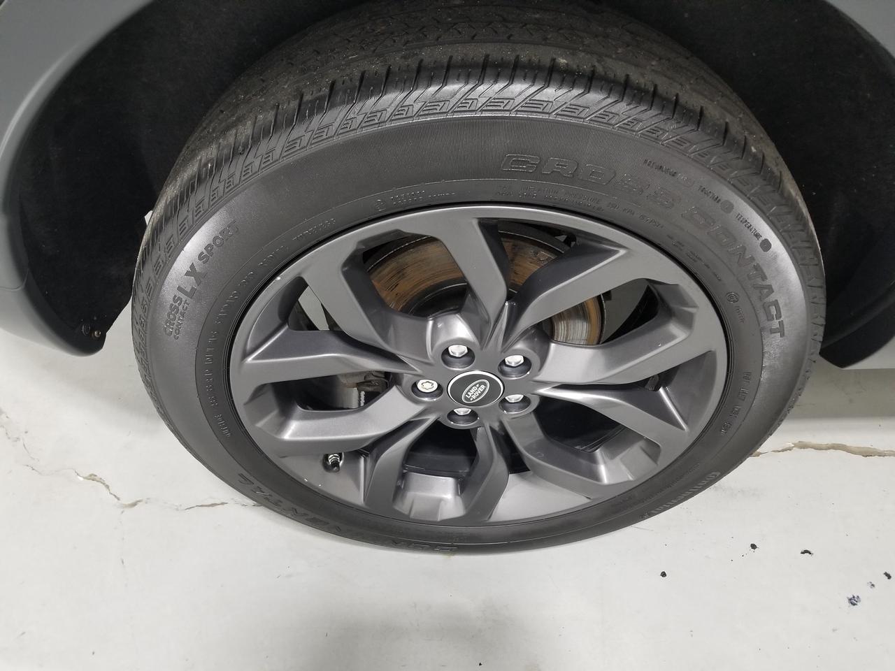 2019 Land Rover Discovery Sport HSE 4dr All-Wheel Drive Photo