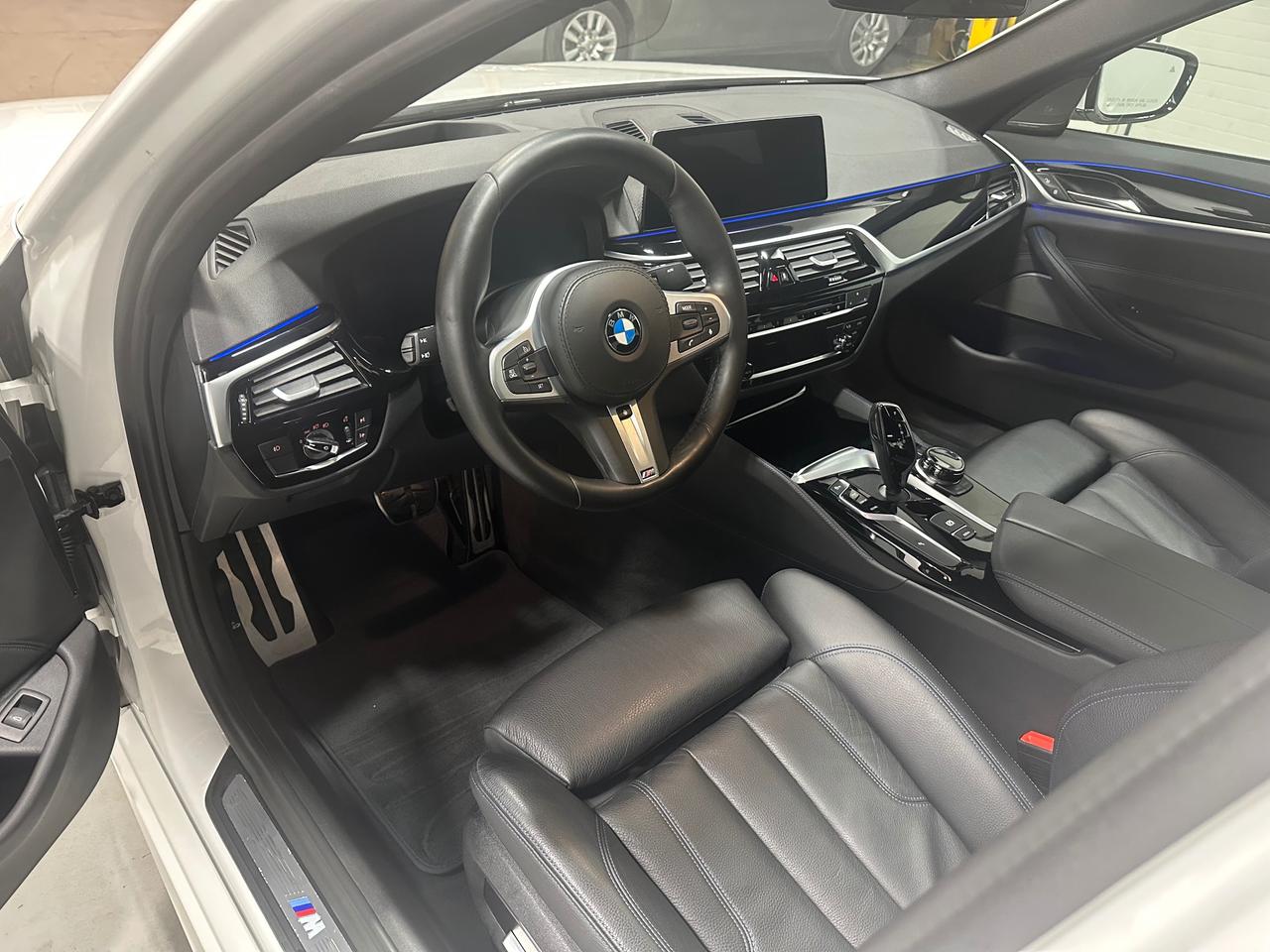 2019 BMW 530 i xDrive 4dr All-Wheel Drive Sedan Photo