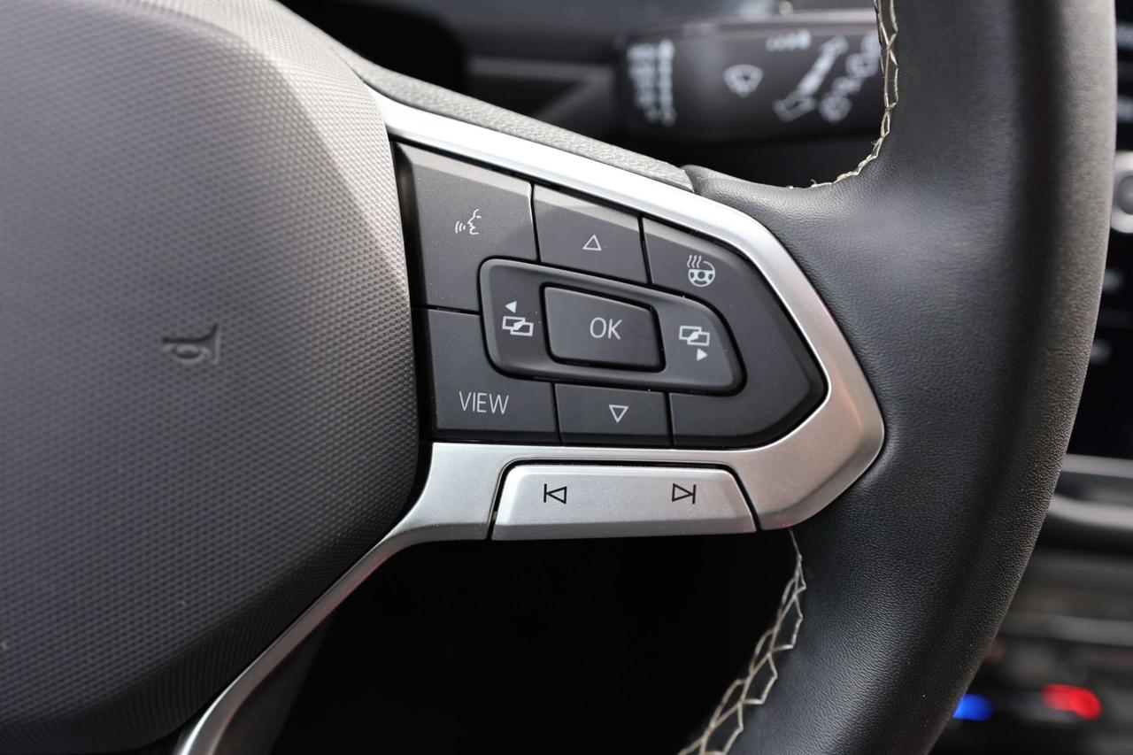 2022 Volkswagen Tiguan COMFORTLINE-4MOTION-7PASS-R STARTER/ADAPTCRUISE/BCAM/BLIS/FCW/LEATHER/H SEATS&STEERING/KEYLESS/CARPLAY/PANOROOF Photo