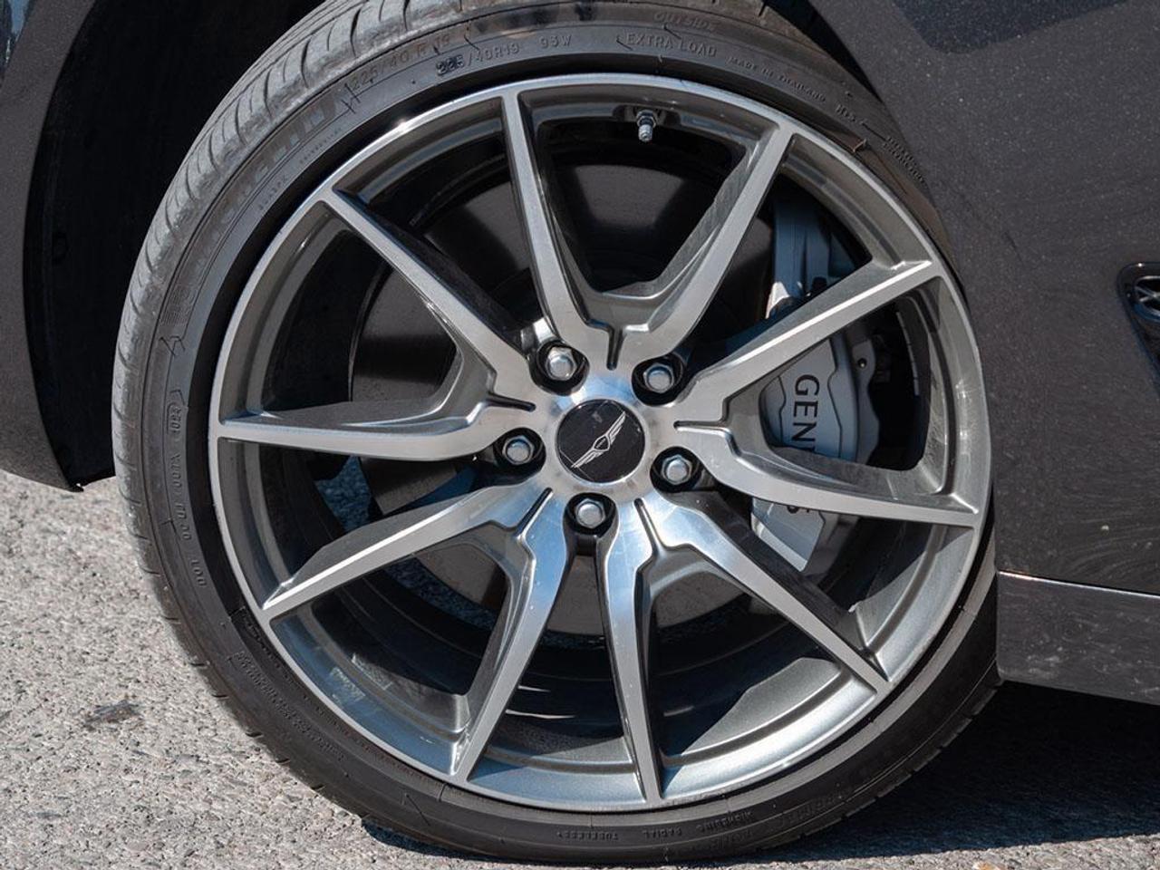2025 Genesis G70  Photo